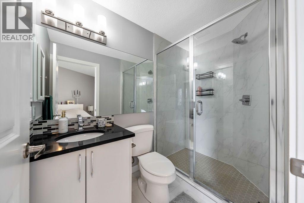 15 Woodmont Green SW — photo 25
