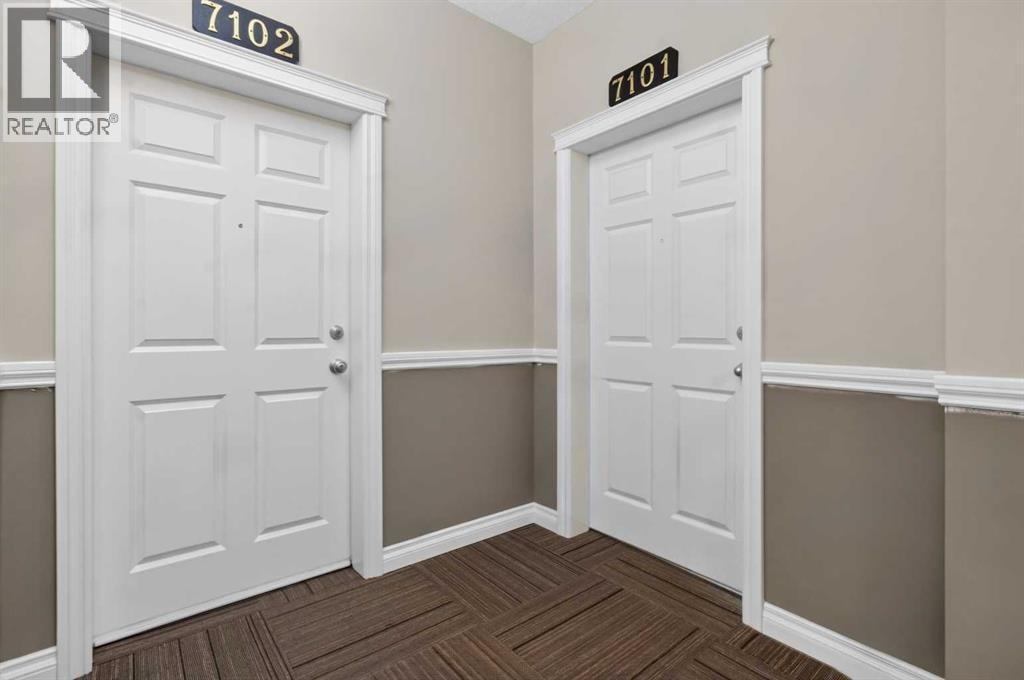 7101, 14 Hemlock Crescent SW — photo 17