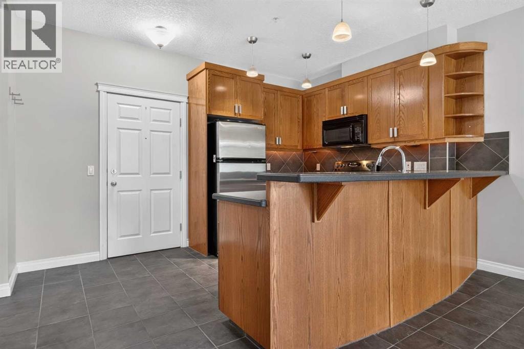7101, 14 Hemlock Crescent SW — photo 3