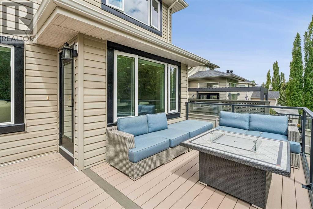 90 Royal Oak Grove NW — photo 33