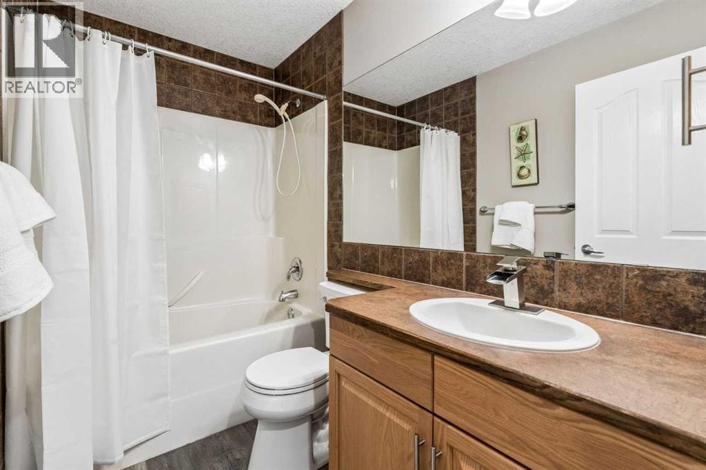 90 Royal Oak Grove NW — photo 24