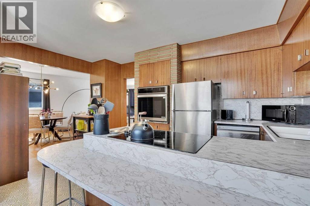 36 Malibou Road SW — photo 13