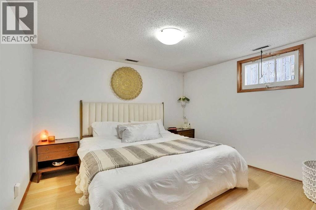 36 Malibou Road SW — photo 23
