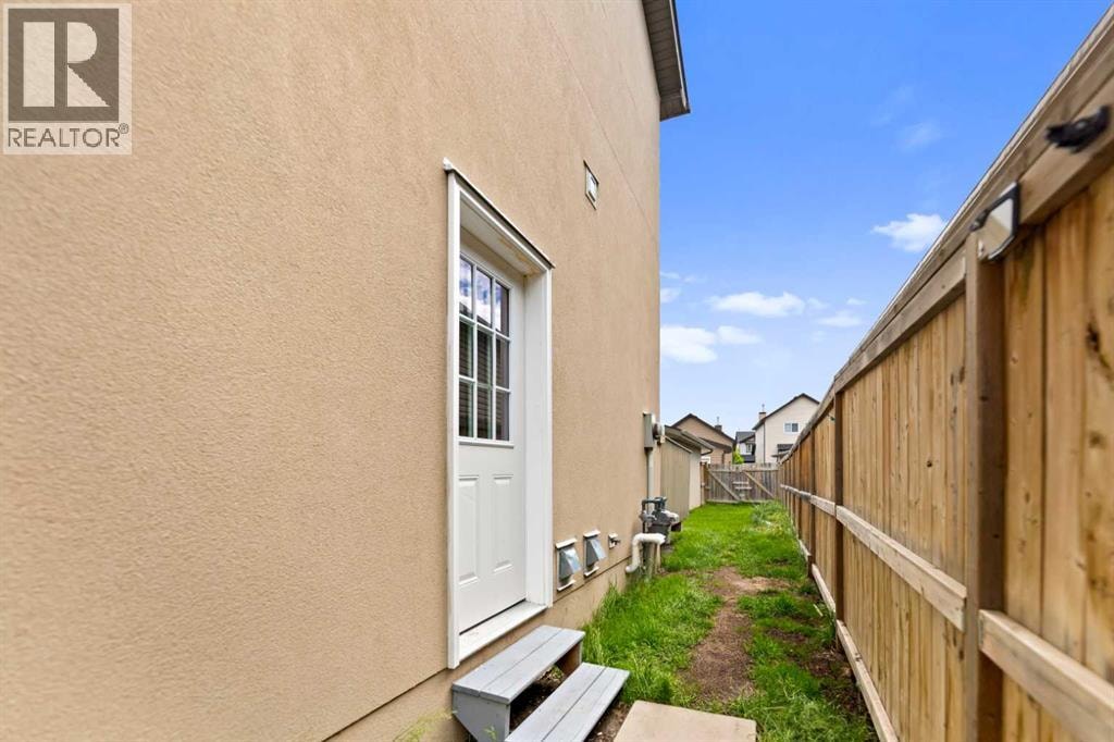 11 Saddlebrook Gardens NE — photo 4