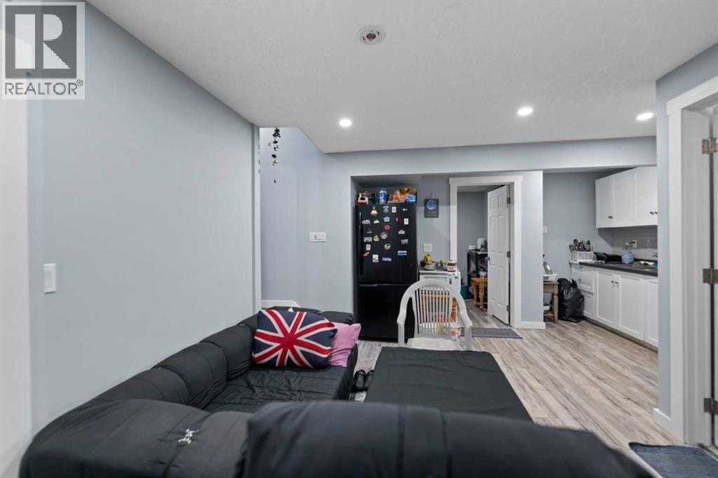 11 Saddlebrook Gardens NE — photo 35