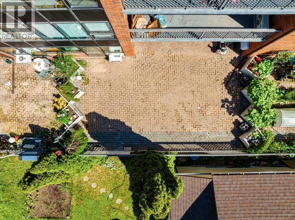 106, 659 4 Avenue NE — photo 32