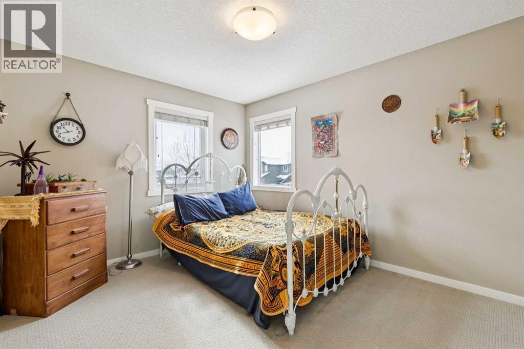 23 Kingston View SE — photo 35