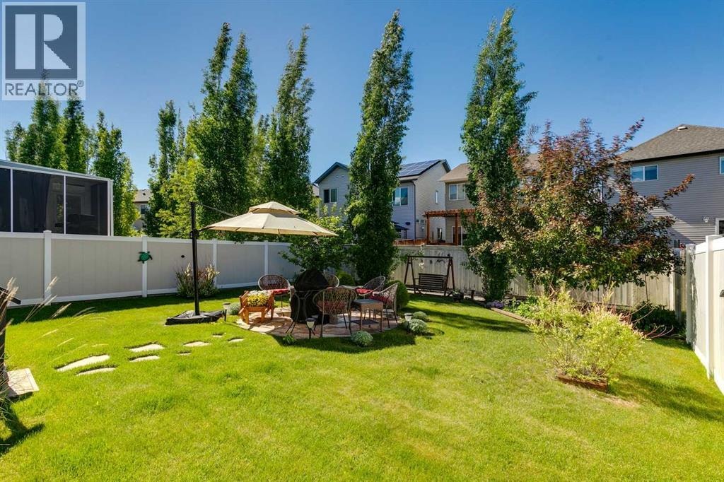 23 Kingston View SE — photo 41