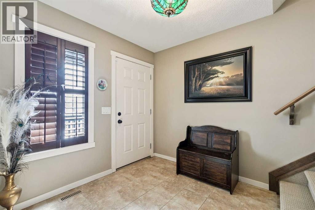 23 Kingston View SE — photo 6