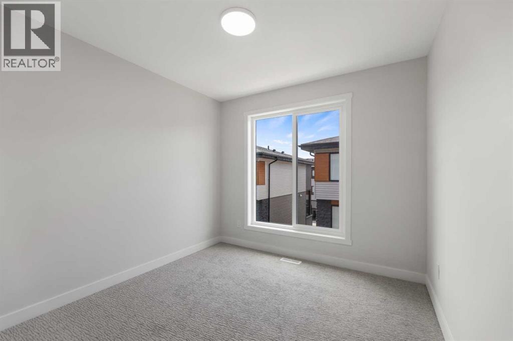 602, 90 Corner Meadows Manor NE — photo 30