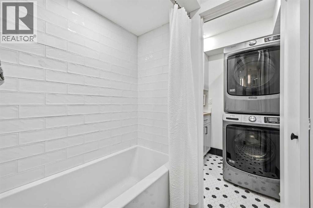 3817 18 Street SW — photo 31