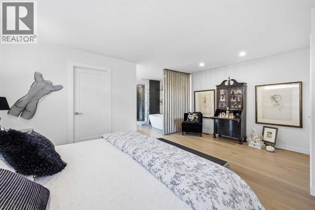 3817 18 Street SW — photo 39
