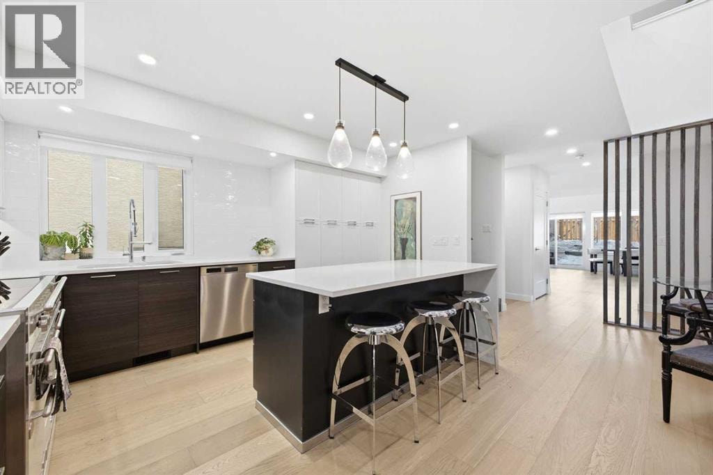 3817 18 Street SW — photo 10