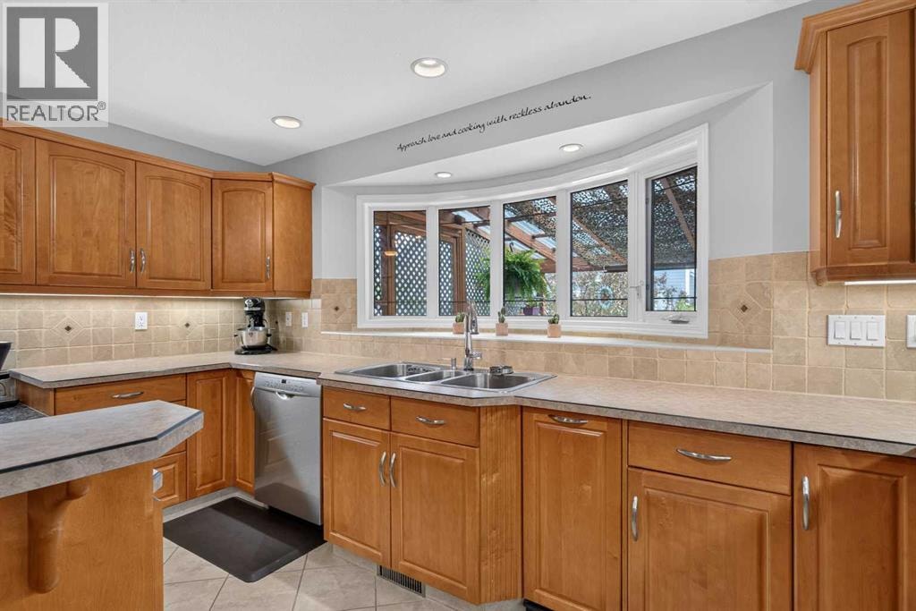 762 Stonehaven Drive — photo 14