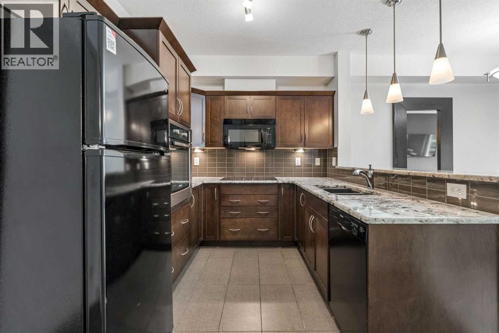 216, 70 Royal Oak Plaza NW — photo 3