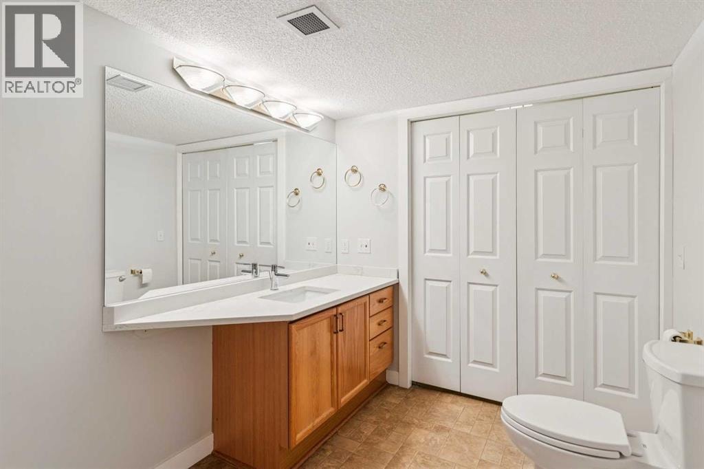 1213, 1213 Sienna Park Green SW — photo 29
