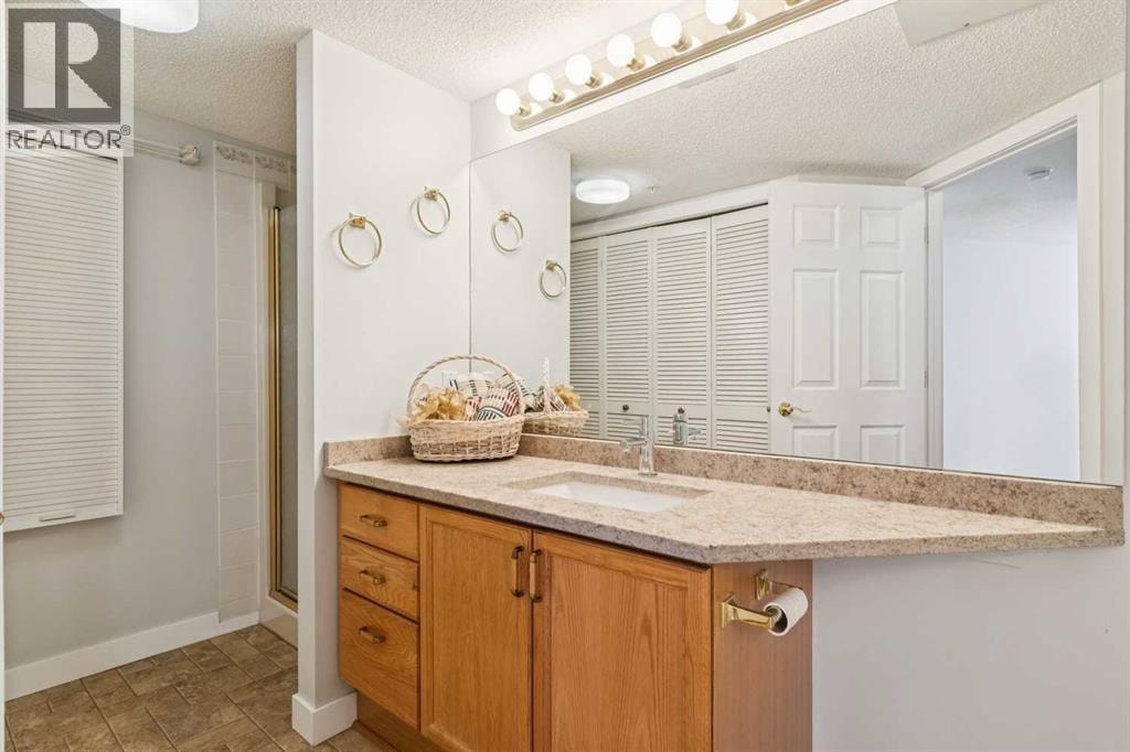 1213, 1213 Sienna Park Green SW — photo 32