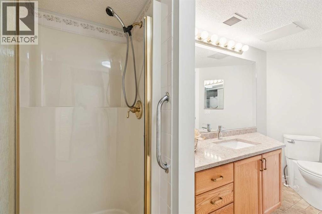 1213, 1213 Sienna Park Green SW — photo 33
