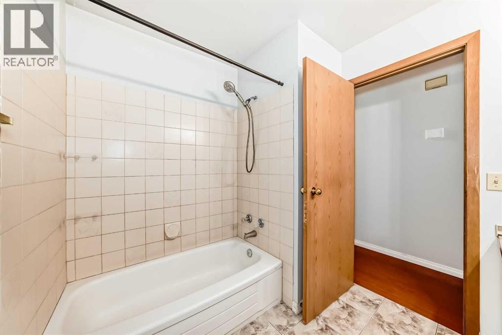 1011 17A Street NE — photo 27
