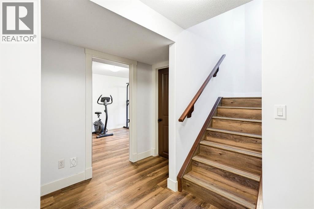 29 Winchester Crescent SW — photo 29
