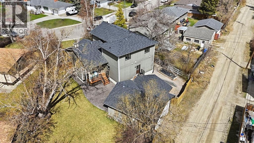 29 Winchester Crescent SW — photo 42