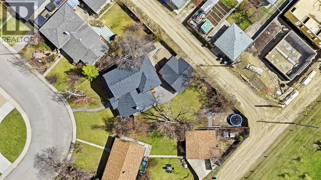29 Winchester Crescent SW — photo 45