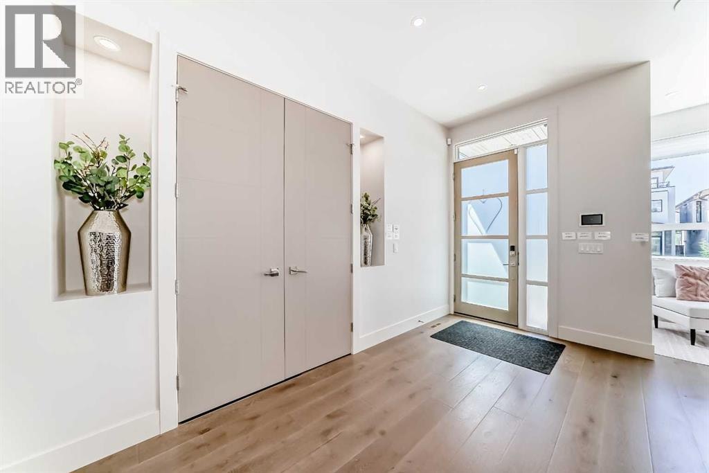 4906 21 Street SW — photo 17