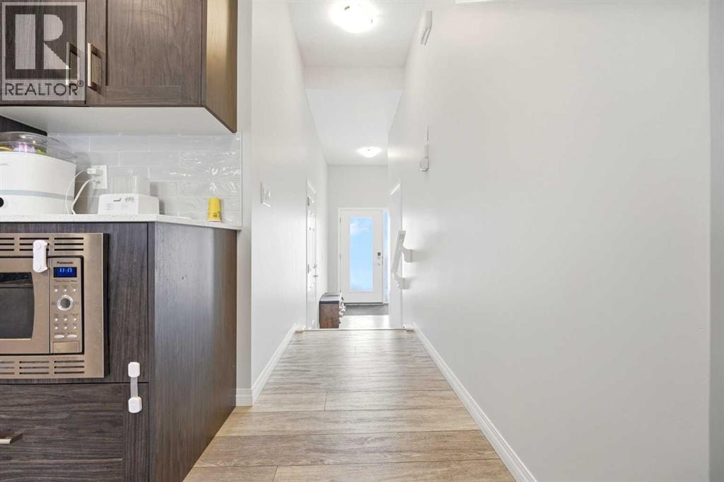 121 Carringvue Park NW — photo 3
