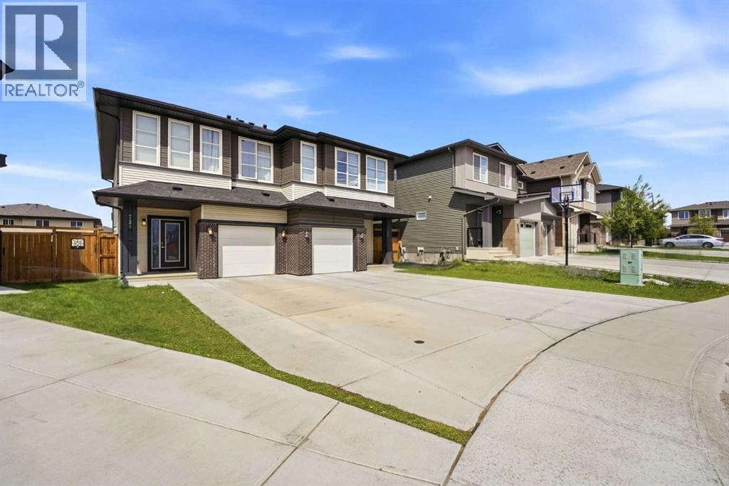 121 Carringvue Park NW — photo 32
