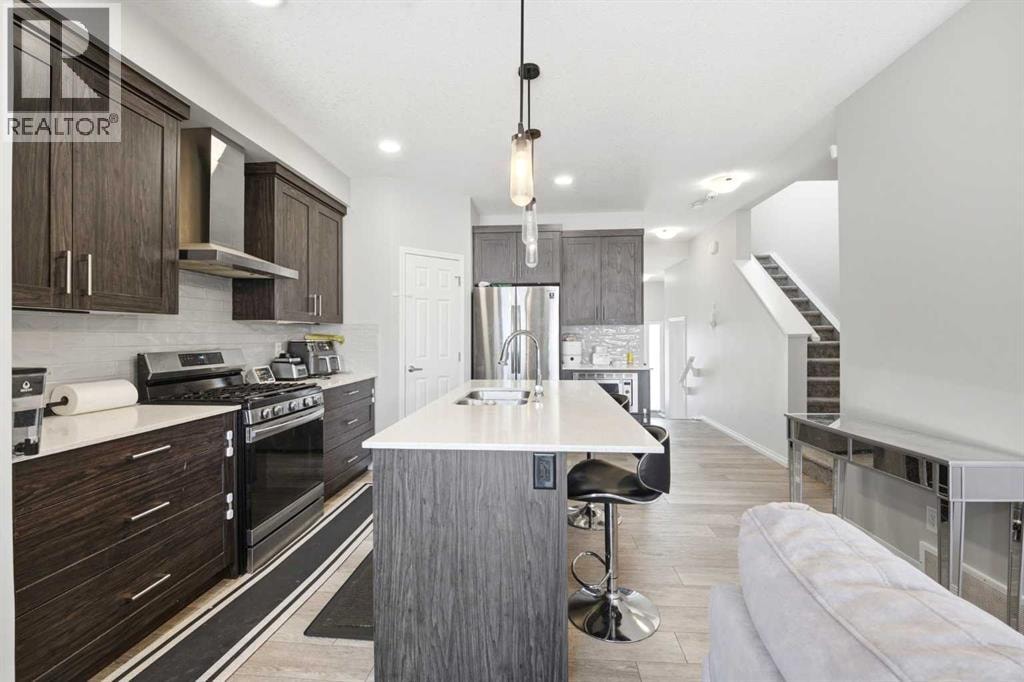 121 Carringvue Park NW — photo 8