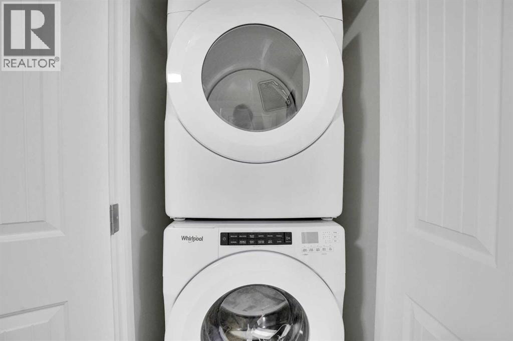514 Wolf Willow Boulevard SE — photo 32