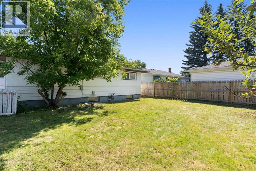 87 Hillgrove Drive SW — photo 32