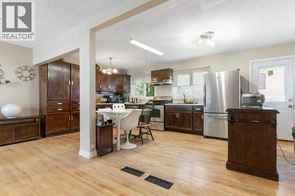 87 Hillgrove Drive SW — photo 7