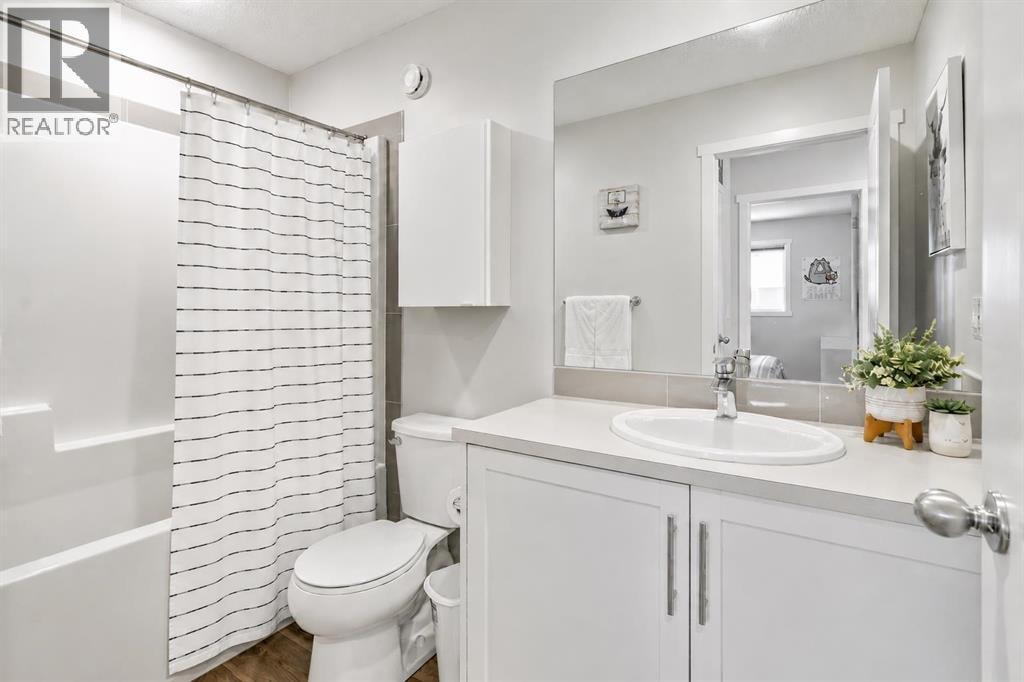 267 Sundown Road W — photo 10