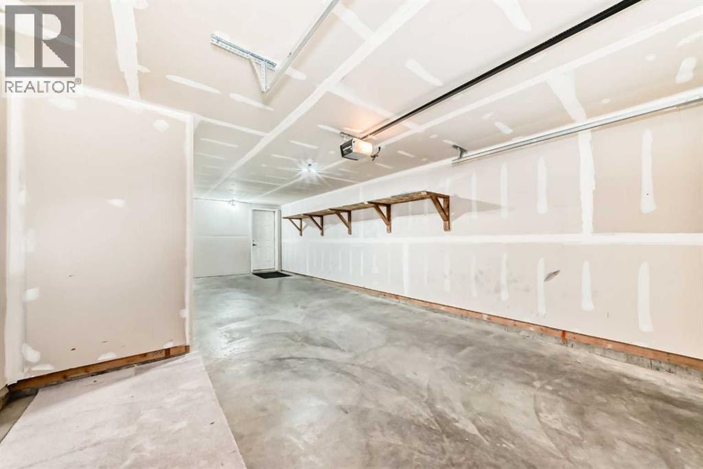 336 South Point Square SW — photo 12
