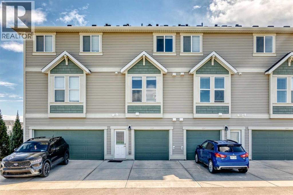 336 South Point Square SW — photo 2