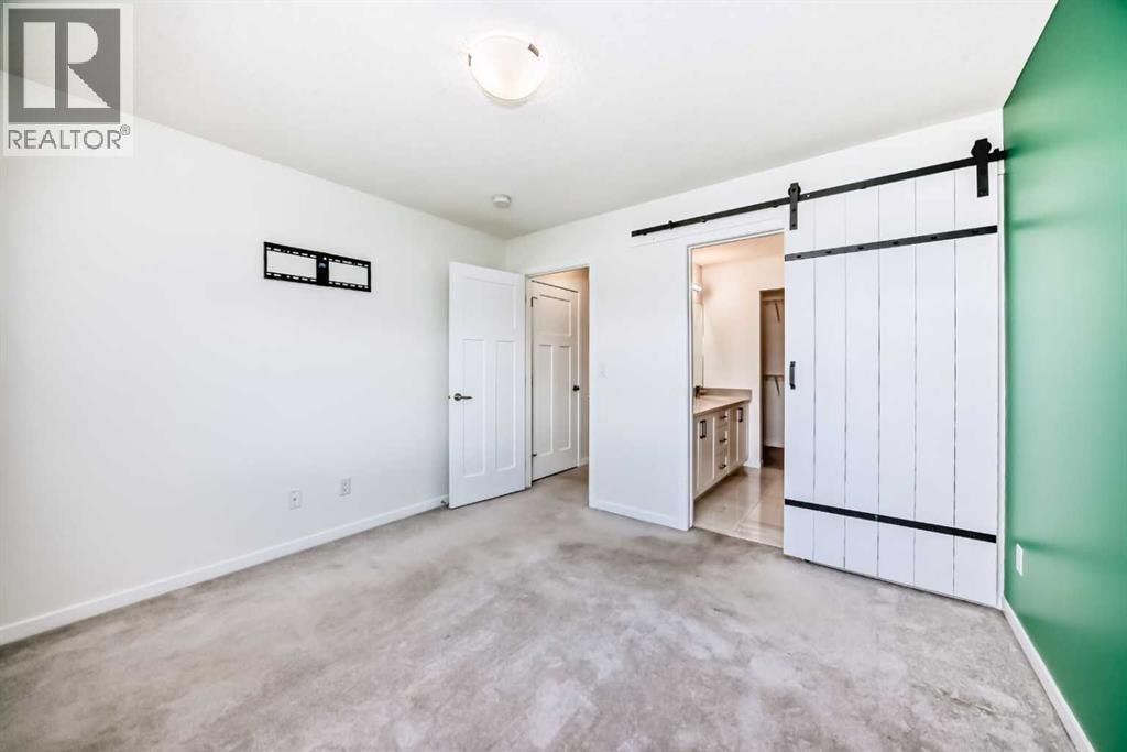 336 South Point Square SW — photo 39