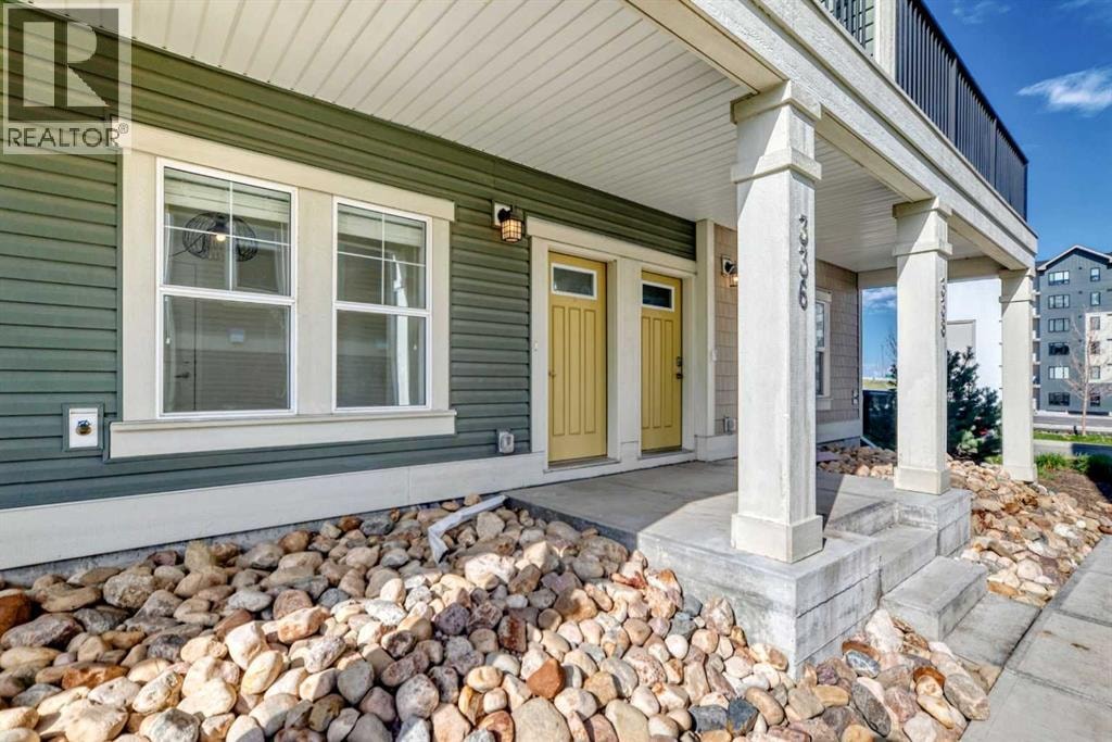 336 South Point Square SW — photo 3