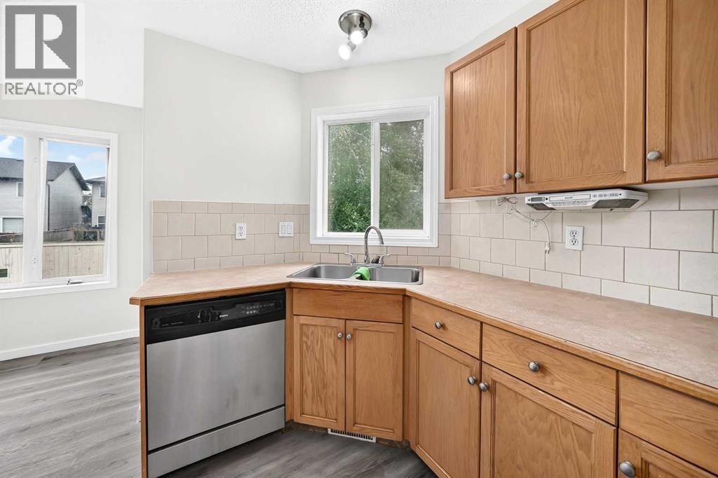 531 Stonegate Road NW — photo 8