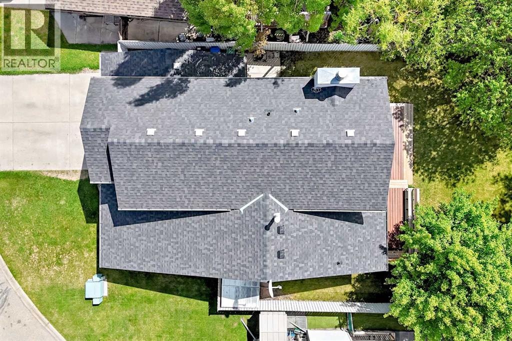 308 Downey Place — photo 4