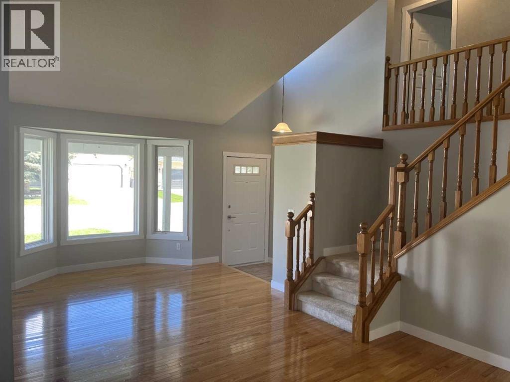 308 Downey Place — photo 8