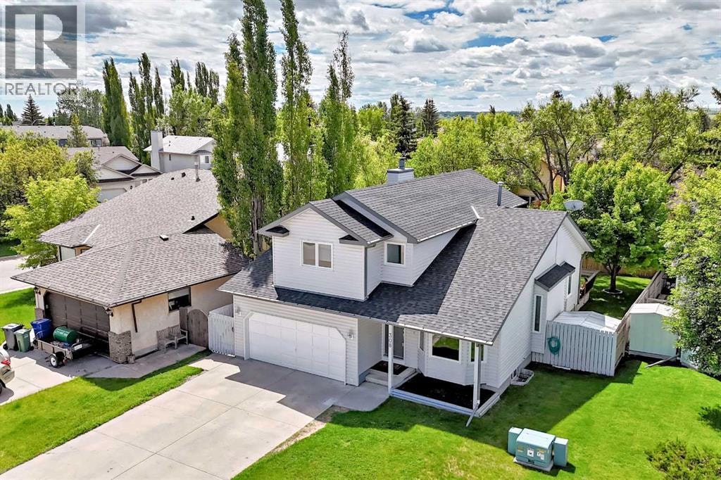 308 Downey Place — photo 2