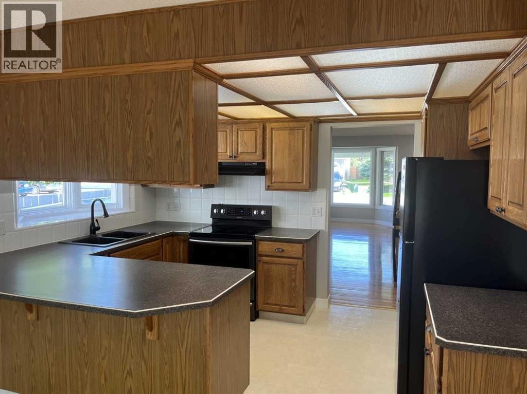 308 Downey Place — photo 12