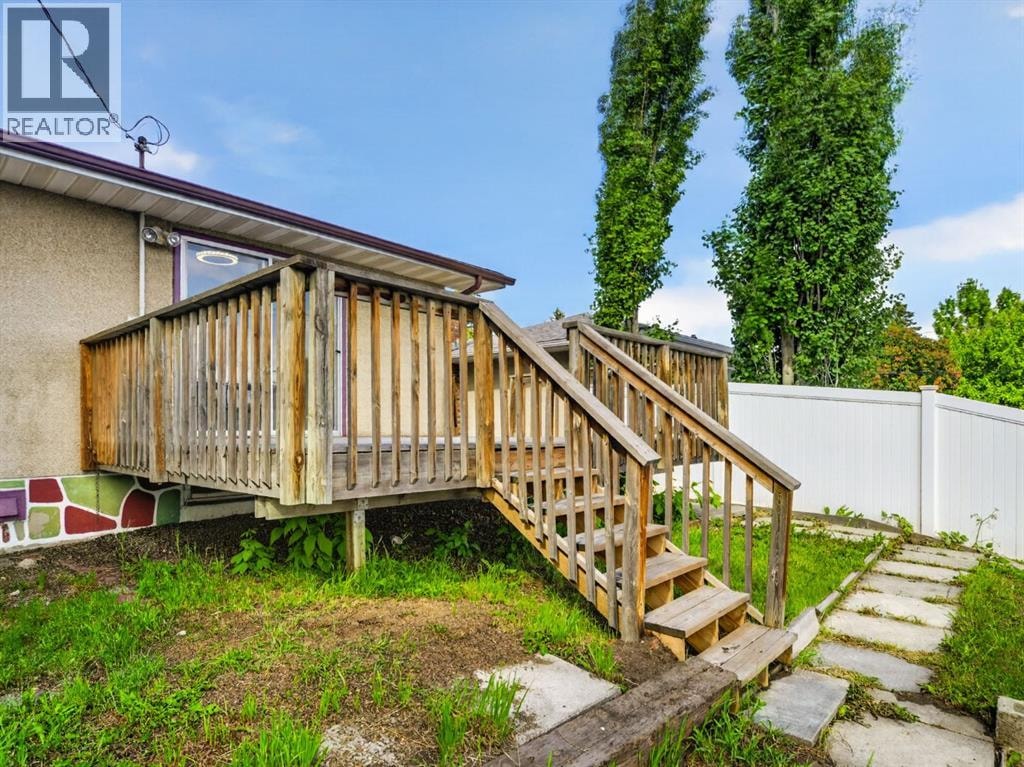 847 Raynard Crescent SE — photo 47