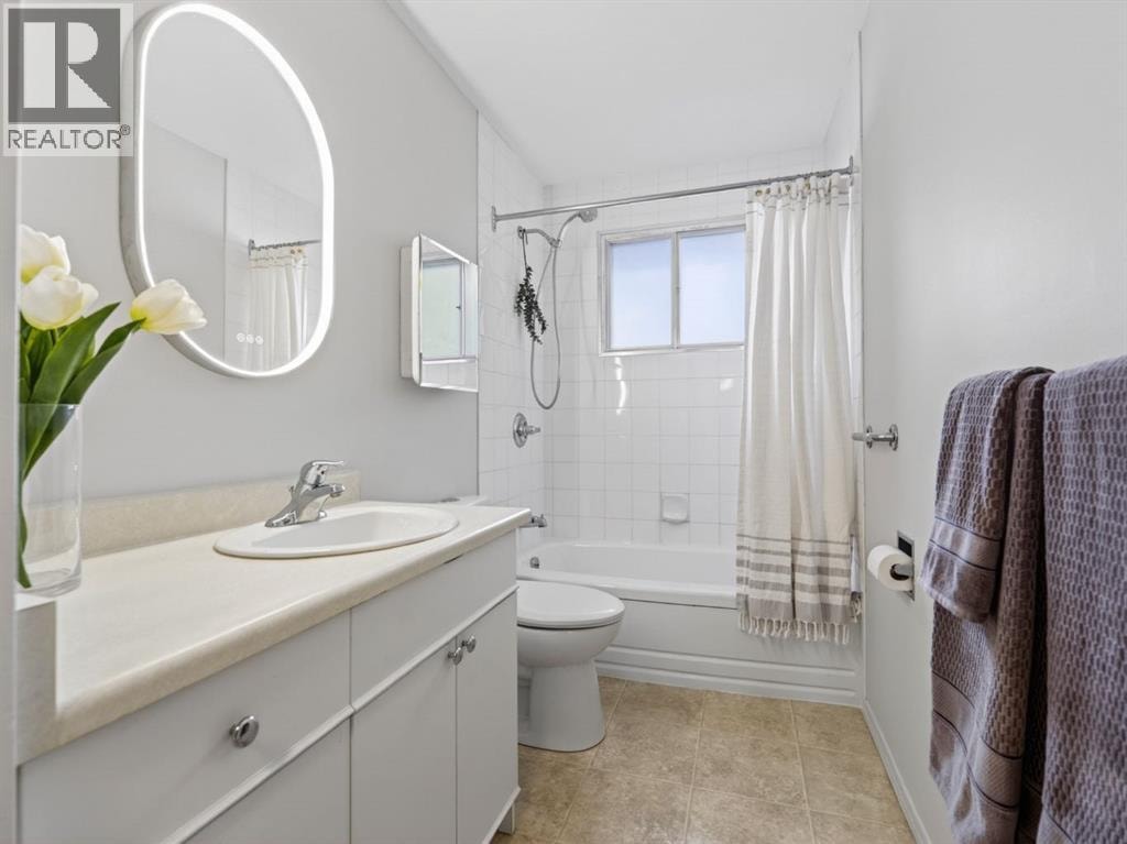 847 Raynard Crescent SE — photo 33