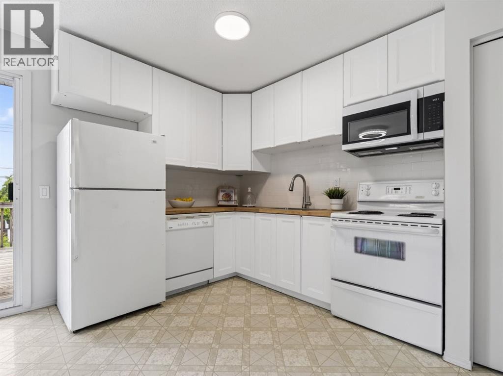847 Raynard Crescent SE — photo 16