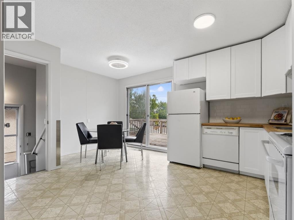 847 Raynard Crescent SE — photo 17