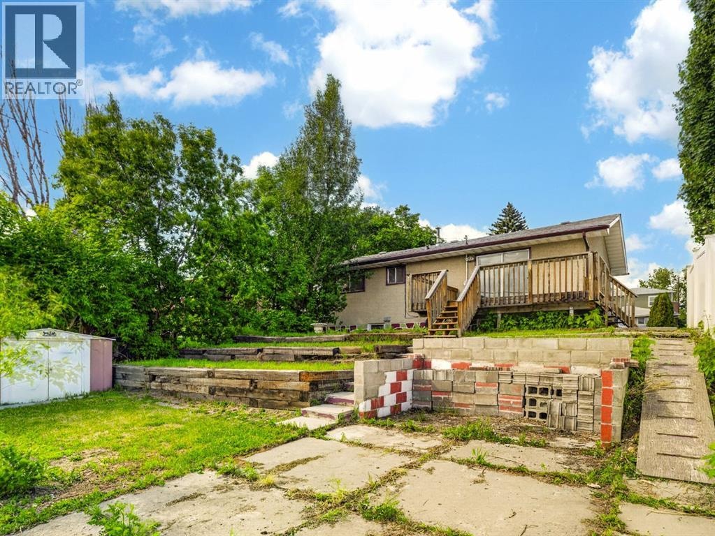 847 Raynard Crescent SE — photo 49