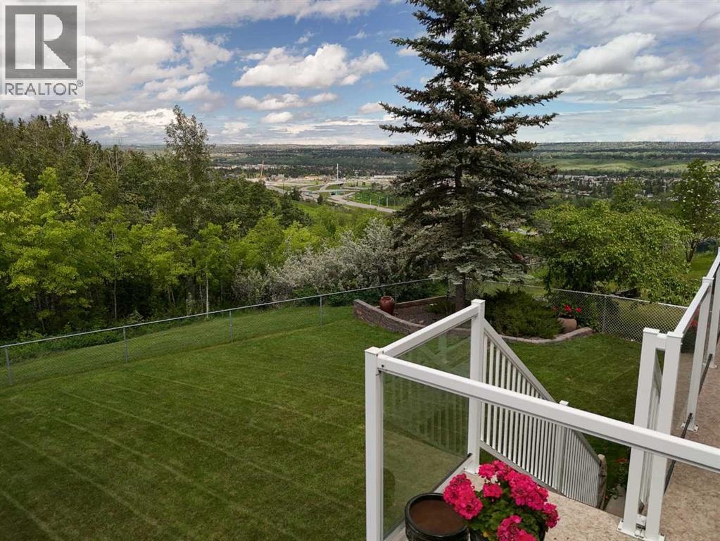 70 Patterson Close SW — photo 18
