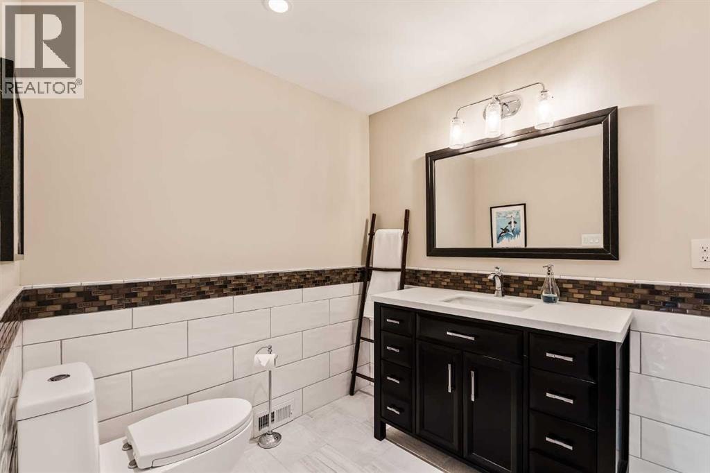 70 Patterson Close SW — photo 43
